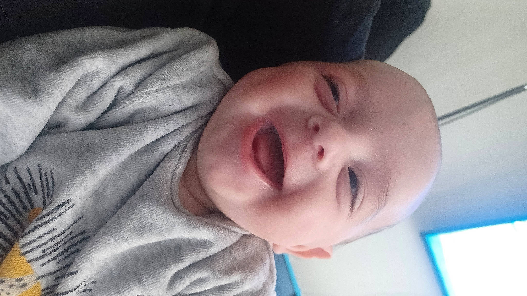 Manua a rejoint le concours — aidez-le/la à gagner de superbes lots ! baby, baby_toddler_clothing, cheek, chin, comfort, ear, eyebrow, eyelash, forehead, happy, iris, jaw, lip, mouth, neck, nose, person, skin, sleeve, smile