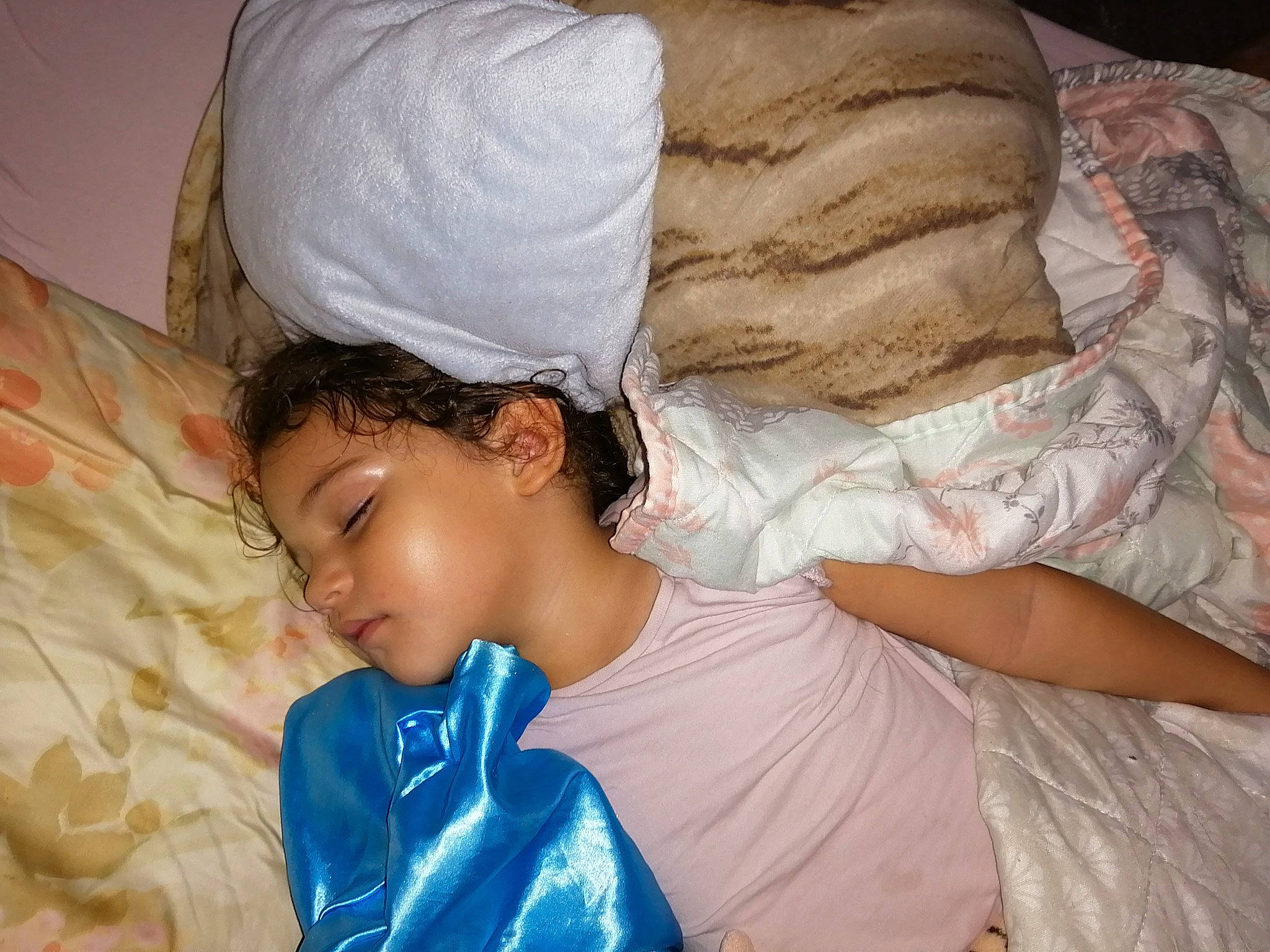 Weslie participe au concours pour gagner de l'argent avec cette photo : baby, bedtime, birth, child, comfort, linens, nap, person, sleep, textile, toddler