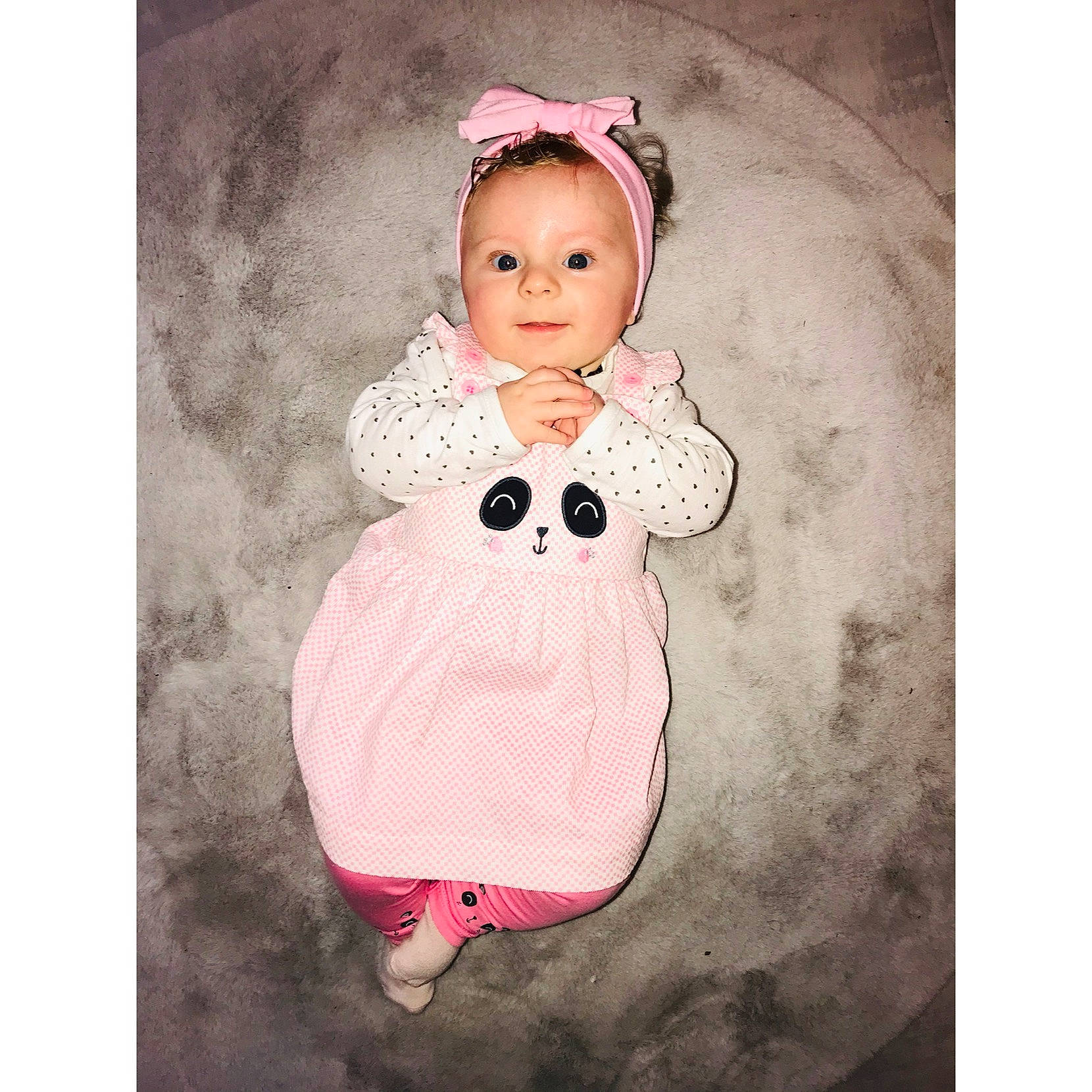 Cléo participe au concours pour gagner de l'argent avec cette photo : baby, baby_toddler_clothing, cheek, child, costume, costume_accessory, embellishment, hair_accessory, headband, headgear, headpiece, magenta, nose, person, pink, toddler