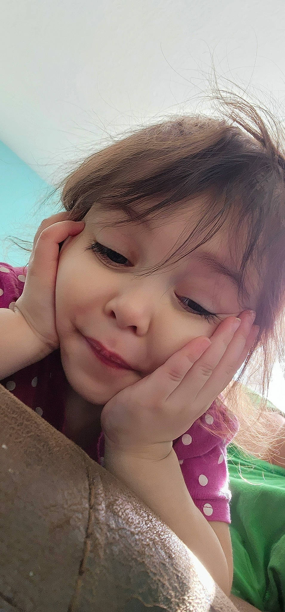 Angela is registered to the contest to win money with this photo: black_hair, cheek, chin, eyebrow, eyelash, facial_expression, finger, forehead, gesture, happy, human, iris, lip, mouth, nose, people, person, skin, smile, summer