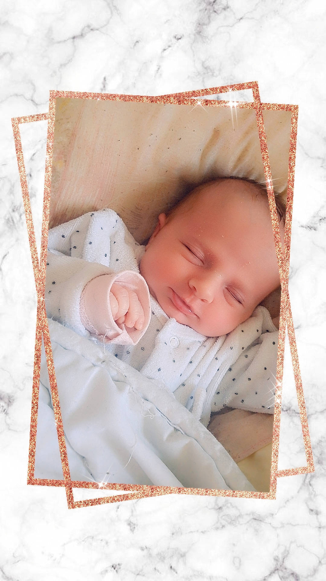 Cataleya participe au concours pour gagner de l'argent avec cette photo : baby, baby_products, baby_sleeping, baby_toddler_clothing, child, comfort, fashion_accessory, grass, linens, pattern, person, pink, portrait_photography, product, sitting, skin, sleeve, textile, toddler, wood