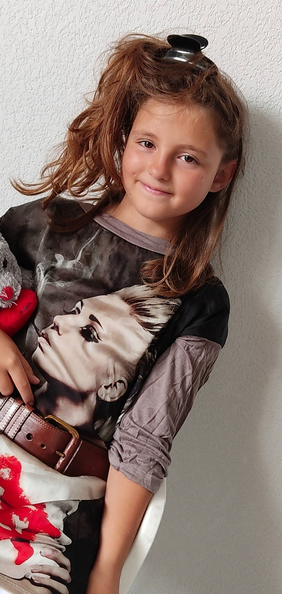 Zoé a rejoint le concours — aidez-le/la à gagner de superbes lots ! beauty, black_hair, eyelash, face, fashion, fashion_design, fashion_model, flash_photography, hairstyle, joint, joy, layered_hair, lip, muscle, neck, organ, person, shoulder, sleeve, smile