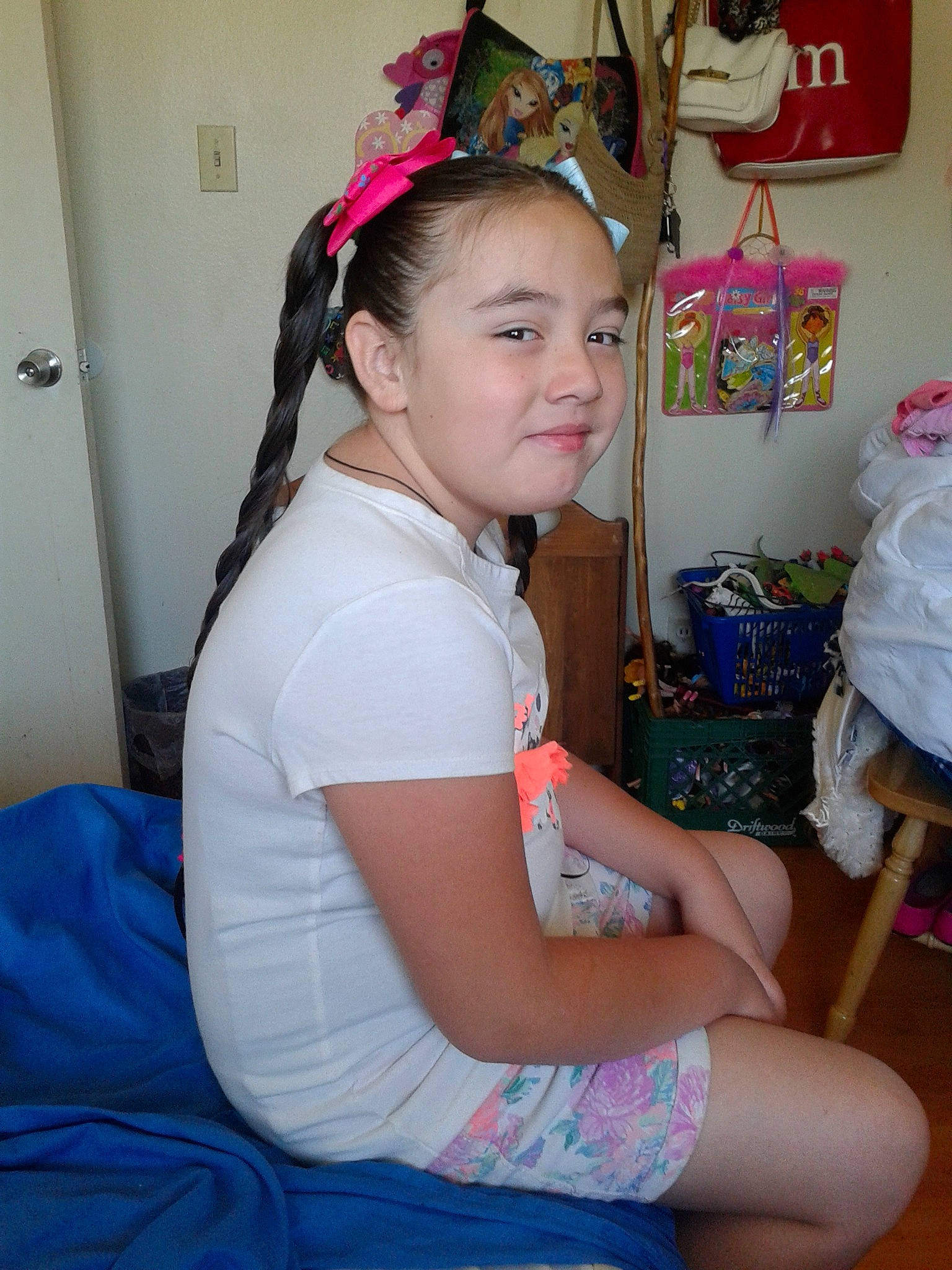 Anastasia joined the competition — help win amazing prizes! child, fashion_accessory, hair_accessory, headband, headgear, neck, person