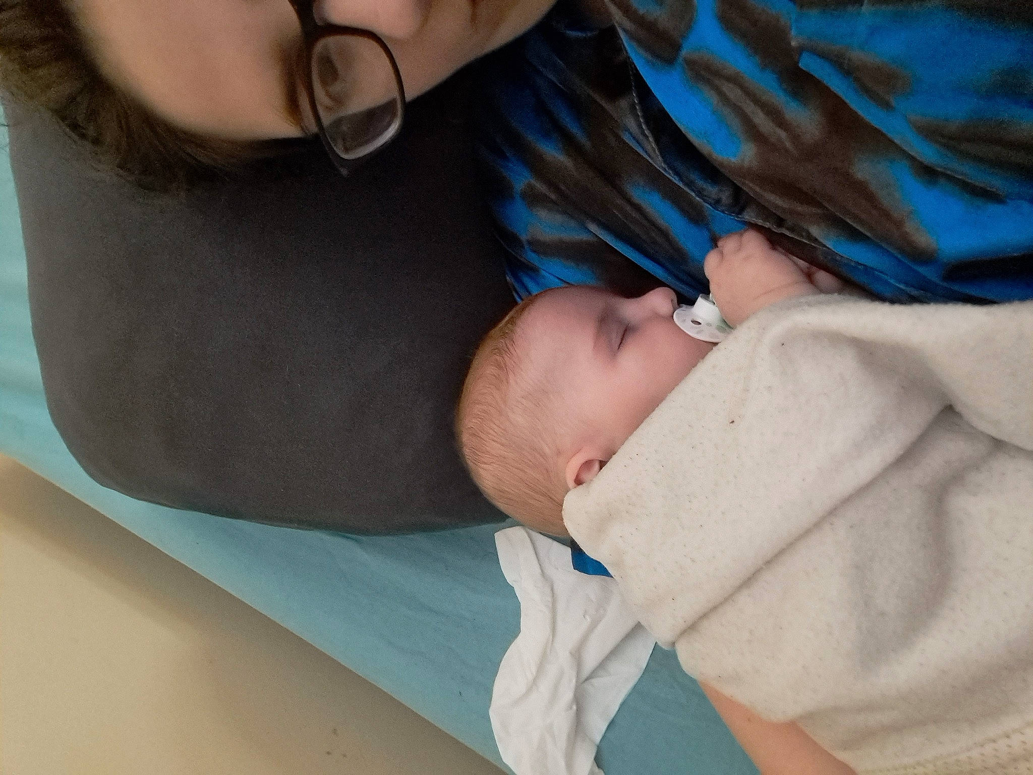 Lilian is registered to the contest to win money with this photo: baby, baby_toddler_clothing, bedtime, cheek, child, comfort, elbow, eyewear, gesture, glasses, grass, happy, nap, nose, organ, person, sitting, skin, sleep, toddler