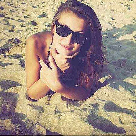 Cecilia participe au concours pour gagner de l'argent avec cette photo :