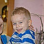Ethan participe au concours pour gagner de l'argent avec cette photo :