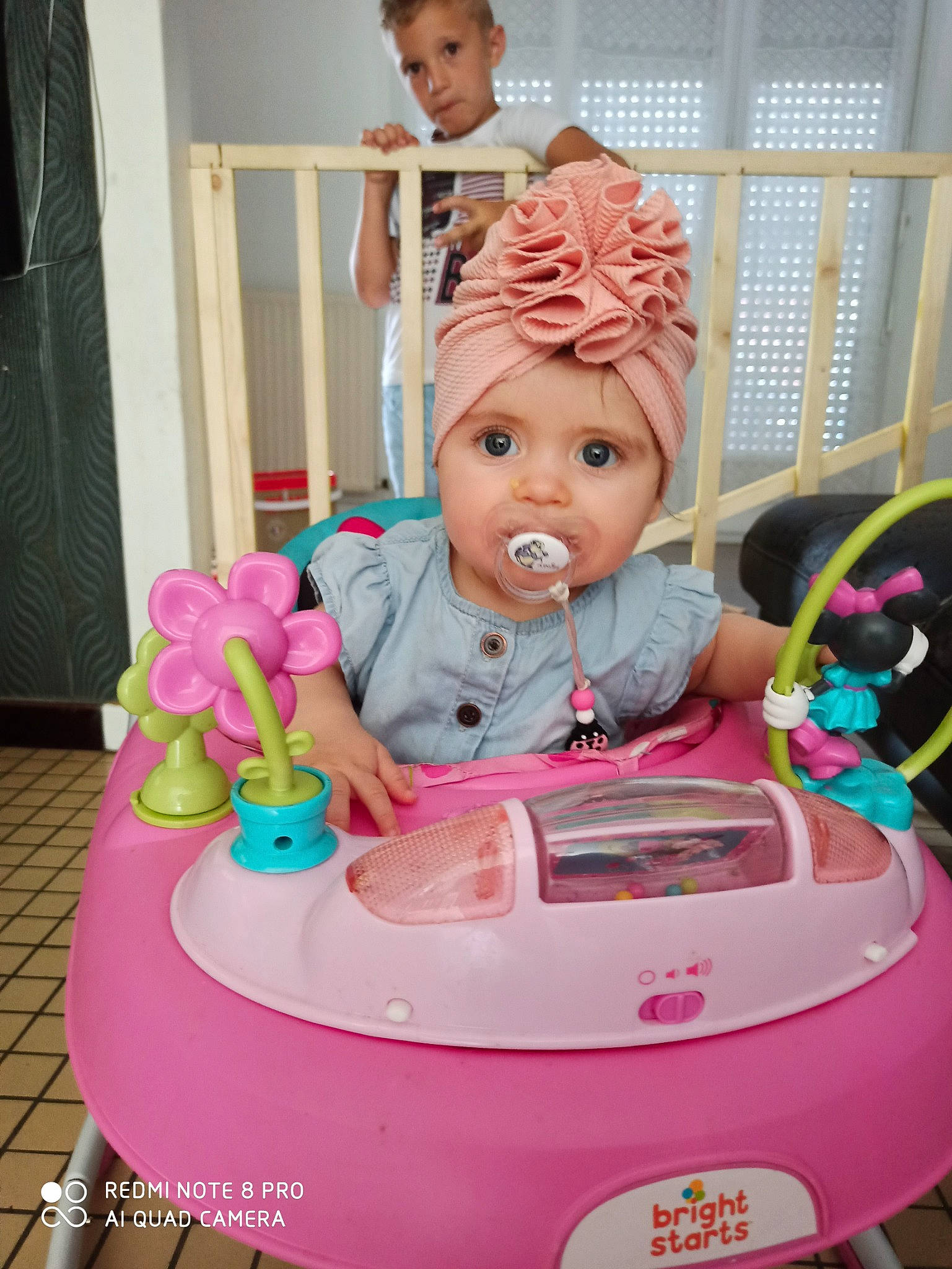 Louise a rejoint le concours — aidez-le/la à gagner de superbes lots ! baby, birthday, child, headwear, party, person, pink, play, product, toddler, toy