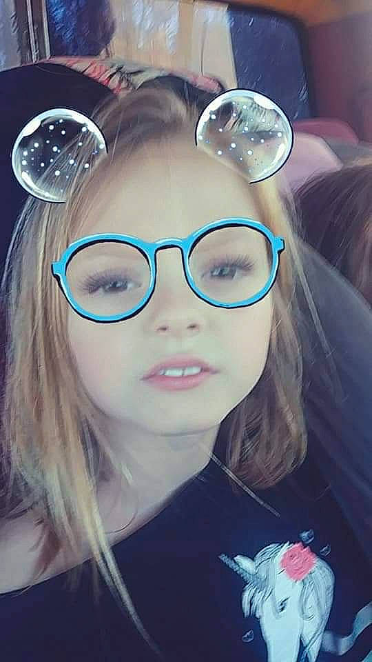 Shayna is registered to the contest to win money with this photo: blond, blue, cool, ear, eye, eyebrow, eyewear, face, forehead, girl, glasses, head, human_hair_color, mouth, nose, person, product, selfie, smile, sunglasses