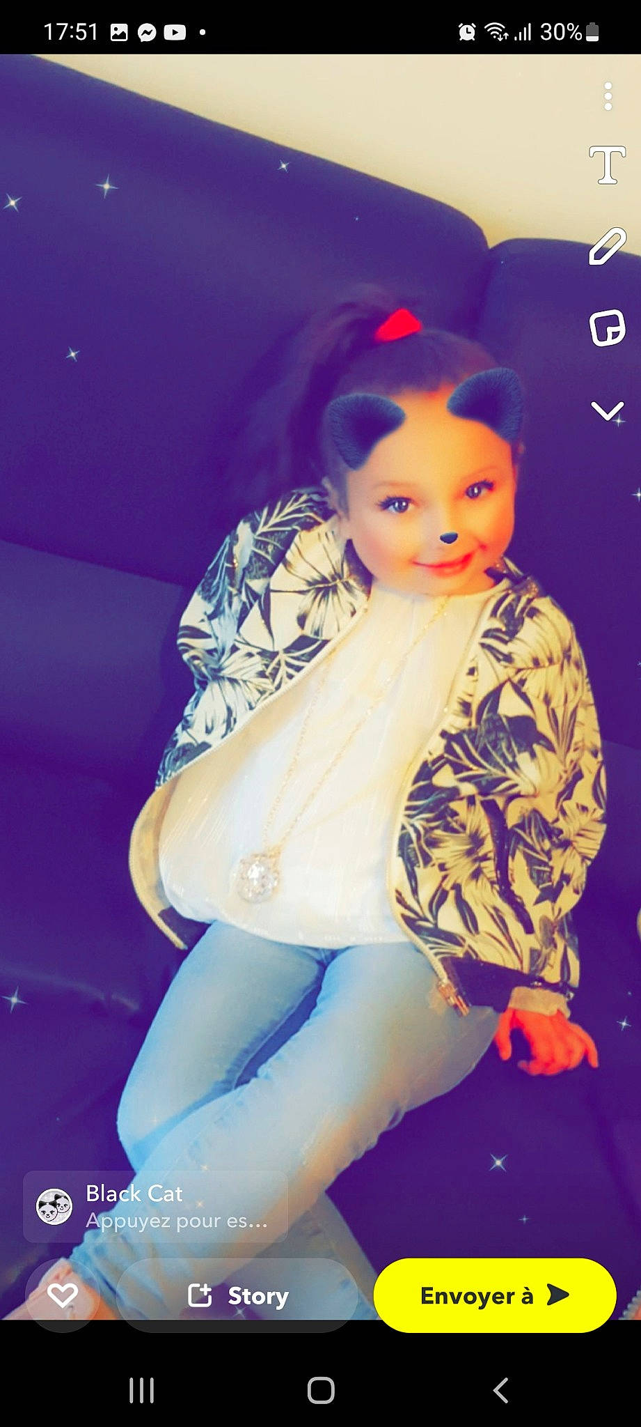 Tayana a rejoint le concours — aidez-le/la à gagner de superbes lots ! barbie, child, doll, electric_blue, eyelash, fashion_accessory, fashion_design, fur, human_leg, jewellery, lip, magenta, pattern, person, purple, sitting, sleeve, thigh, toy, vintage_clothing