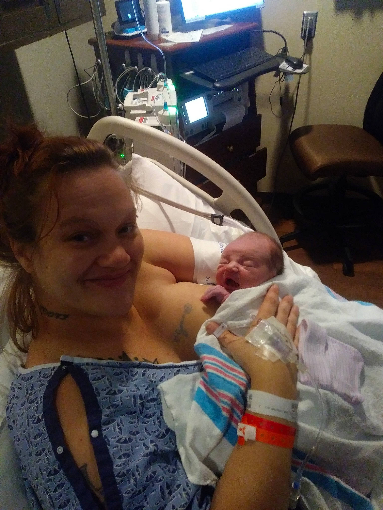 Jamilah Ryatt joined the competition — help win amazing prizes! abdomen, arm, blond, childbirth, ear, eye, face, forehead, fun, girl, hair, head, human_body, human_hair_color, mouth, muscle, organ, person, selfie, smile