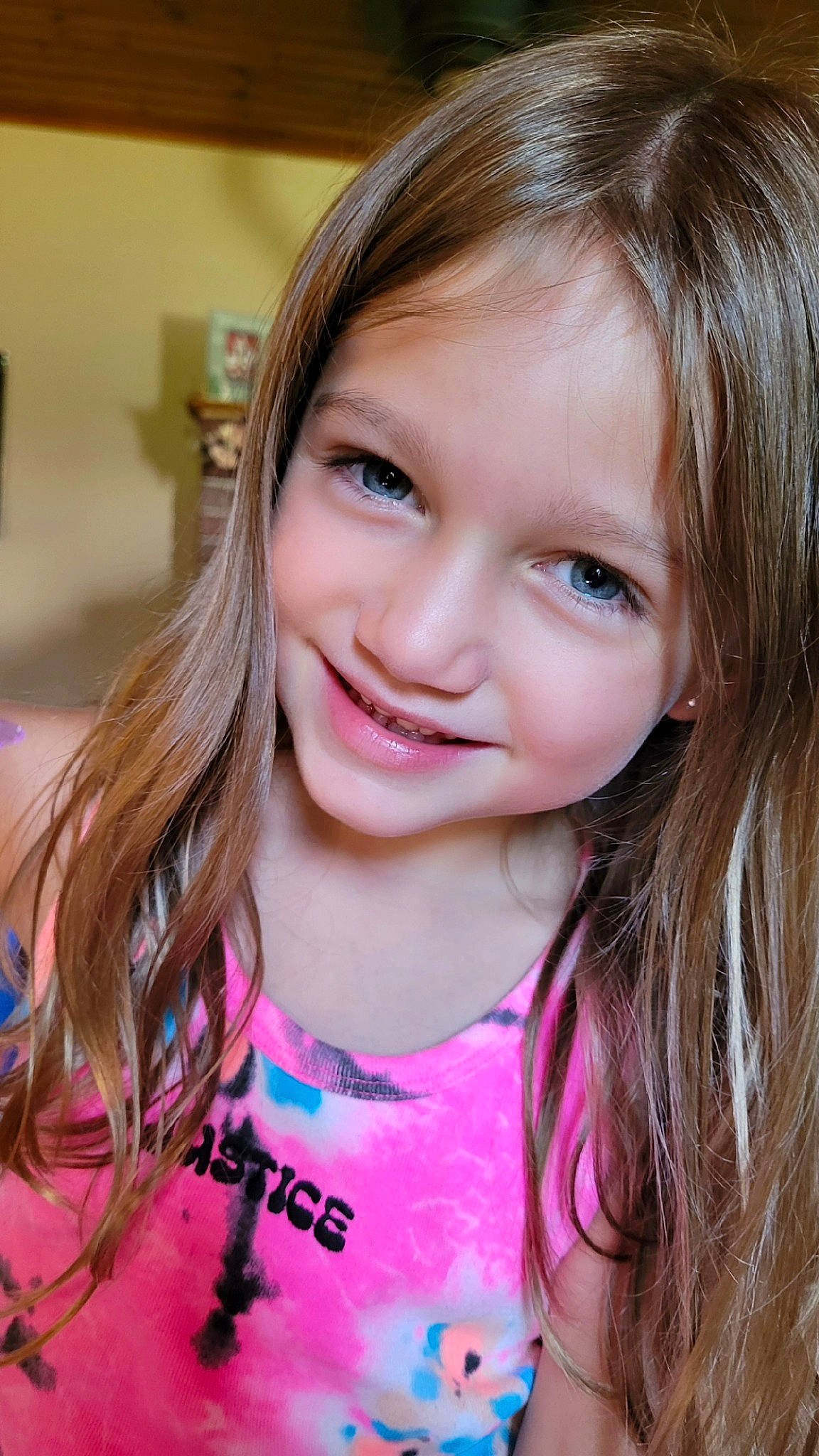 Elena is registered to the contest to win money with this photo: beauty, cheek, child, chin, close_up, eyebrow, eyelash, facial_expression, fun, happy, iris, jaw, joy, layered_hair, lip, long_hair, nose, person, pink, skin