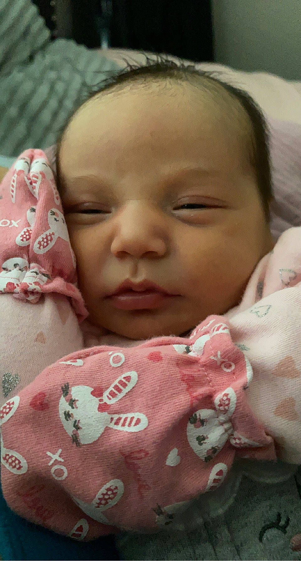 Amber is registered to the contest to win money with this photo: baby, cheek, chin, comfort, eyebrow, eyelash, face, facial_expression, forehead, happy, head, iris, lip, mammal, mouth, neck, nose, person, pink, skin