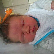 Logan participe au concours pour gagner de l'argent avec cette photo :