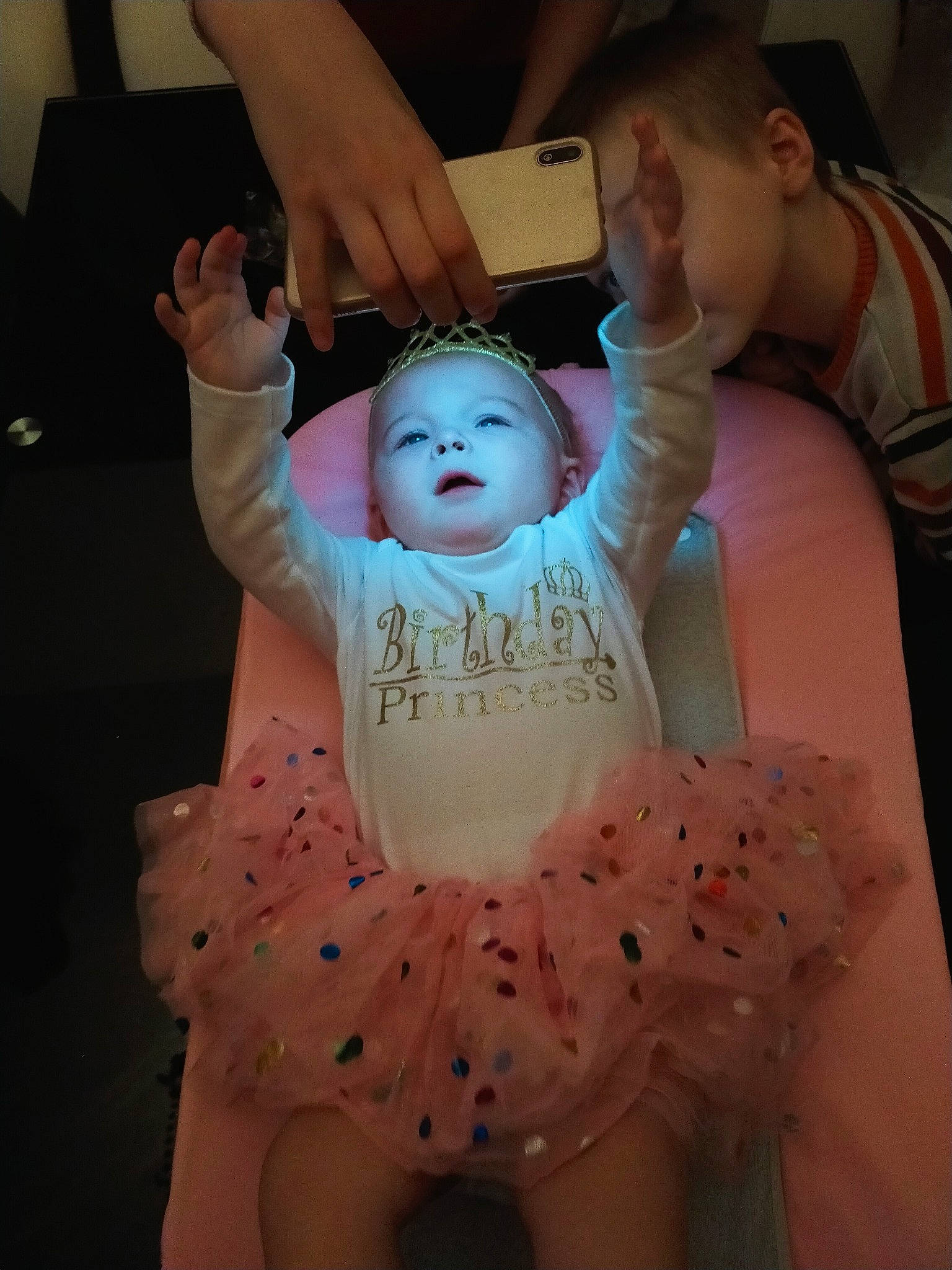 Nohlana a rejoint le concours — aidez-le/la à gagner de superbes lots ! baby, baby_products, baby_toddler_clothing, child, eyelash, finger, hand, nail, person, thumb, toddler