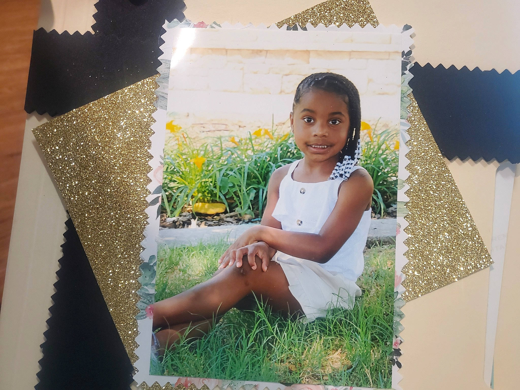 Ti'Anna is registered to the contest to win money with this photo: adaptation, beauty, child, fashion, fun, grass, happy, joy, leaf, leisure, people_in_nature, person, plant, rectangle, room, sitting, smile, spring, textile, tints_and_shades