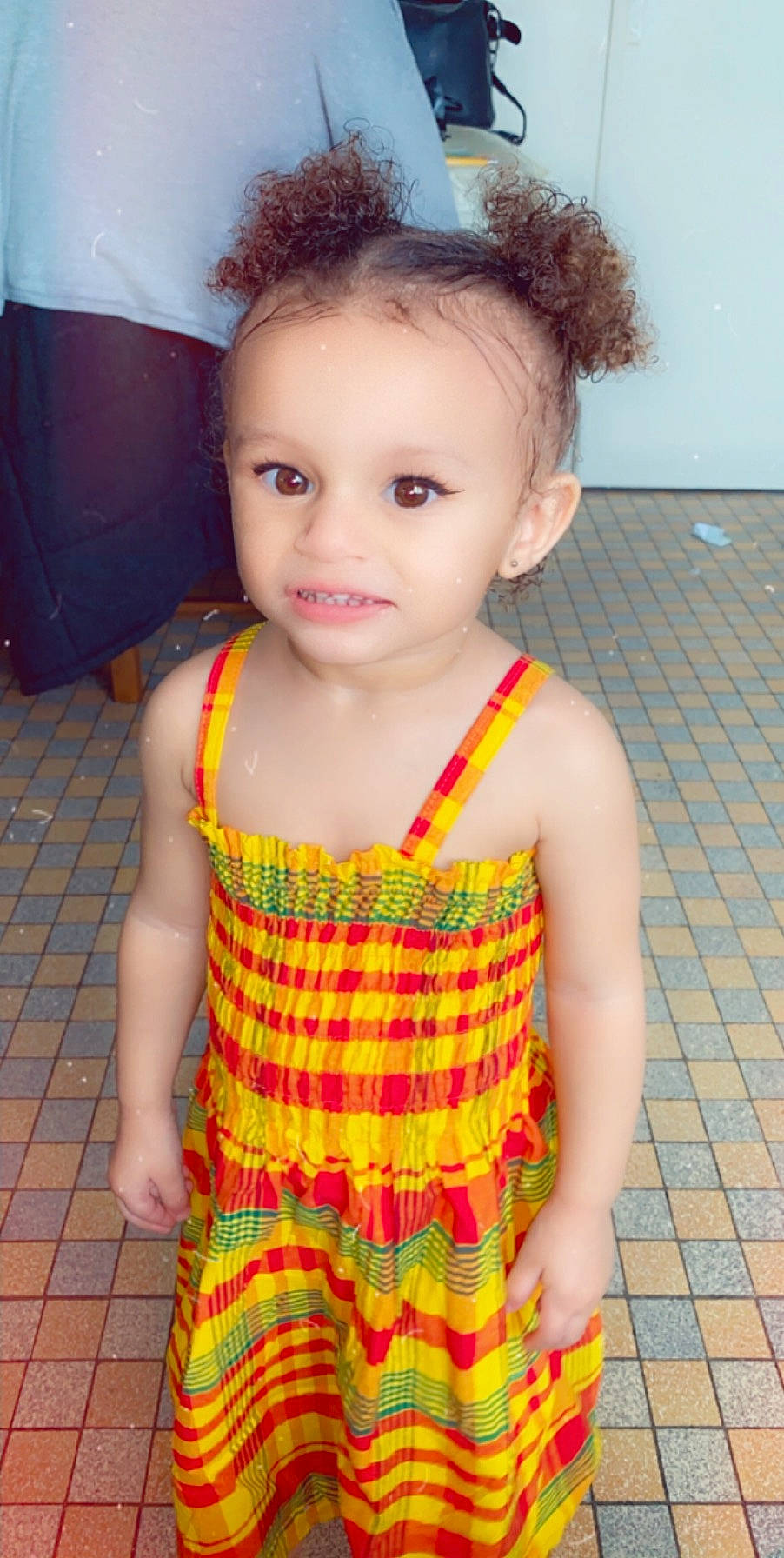 Maëlys participe au concours pour gagner de l'argent avec cette photo : baby_toddler_clothing, child, child_model, face, joy, pattern, person, skin, toddler