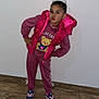 Hatlanna a rejoint le concours — aidez-le/la à gagner de superbes lots ! child, girl, posing, pink, vest, tracksuit, sneakers, floor, wall, indoor, standing, confident, fashion, casual, cute, clothing, footwear, portrait, person, attitude