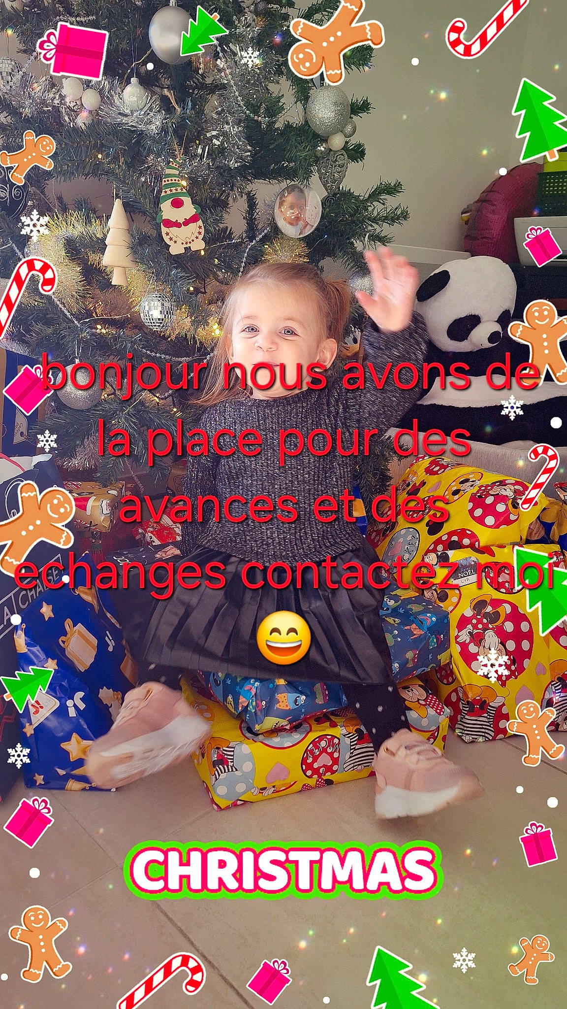 Nina a rejoint le concours — aidez-le/la à gagner de superbes lots ! baby_toddler_clothing, child, christmas, christmas_decoration, christmas_eve, christmas_ornament, christmas_tree, event, facial_expression, font, fun, happy, holiday, holiday_ornament, ornament, pattern, person, photo_caption, product, toddler