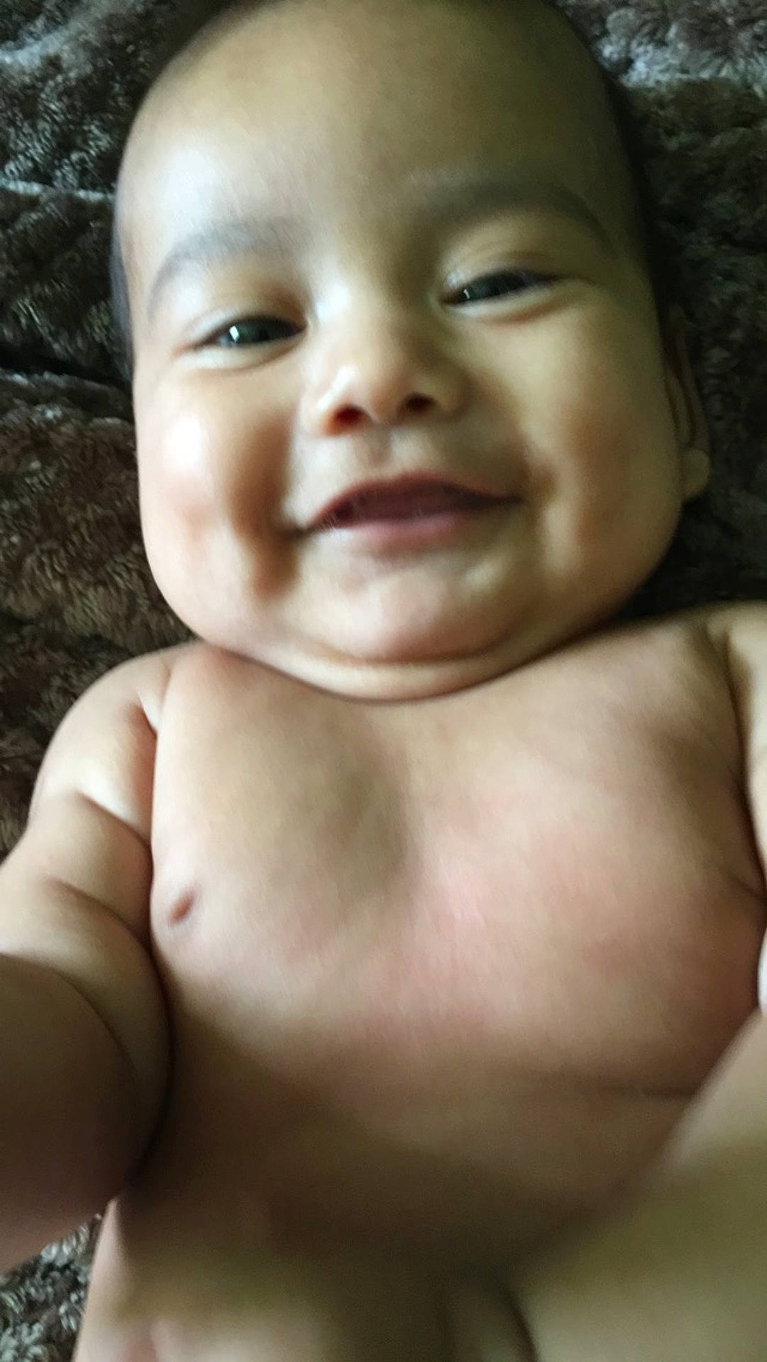 Davian is registered to the contest to win money with this photo: beauty, boy, child, close_up, face, facial_expression, girl, hand, head, human_positions, infant, male, mouth, muscle, person, photography, portrait, skin, smile, toddler