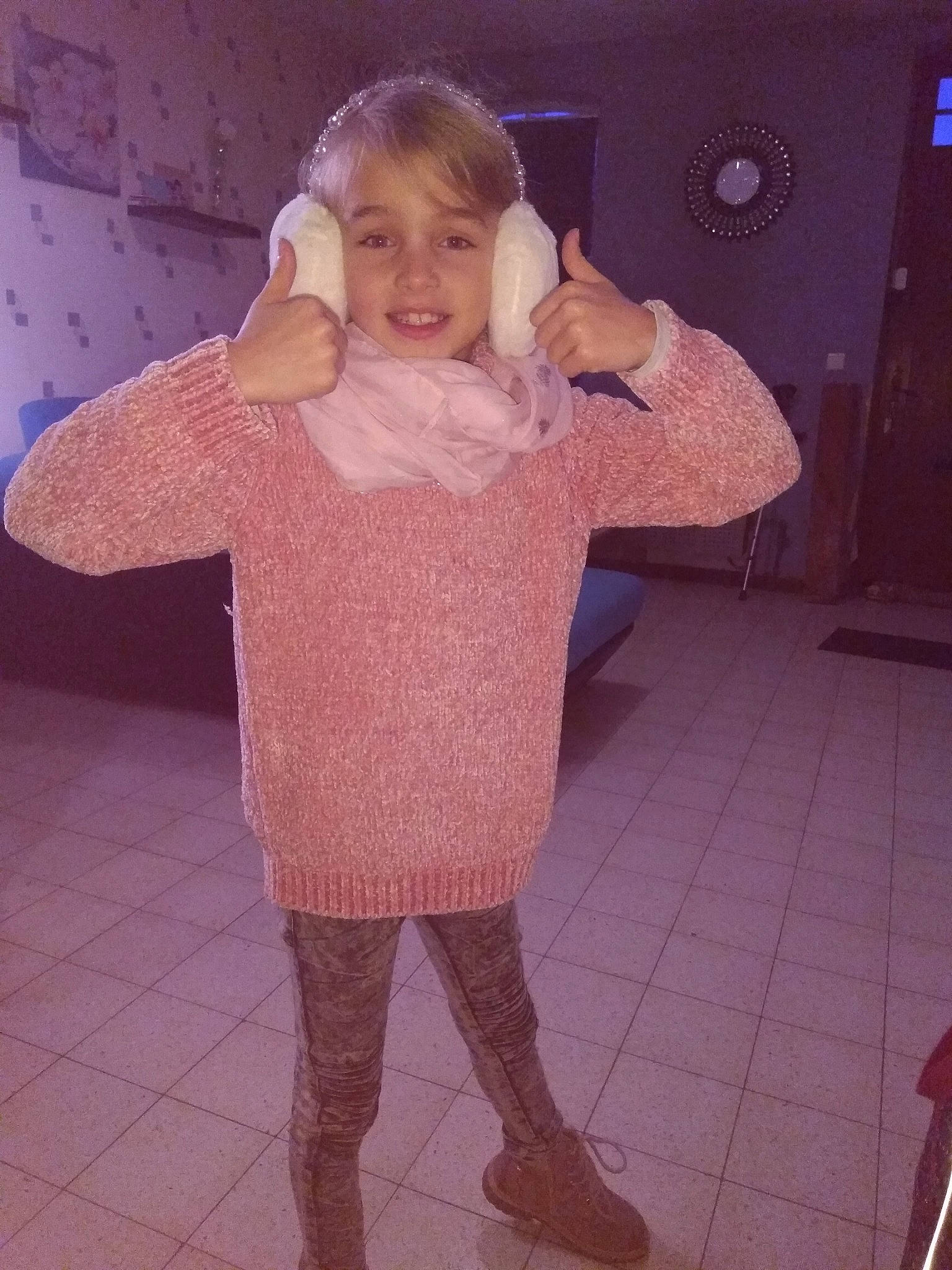 Maelysse participe au concours pour gagner de l'argent avec cette photo : arm, child, clothing, day, flooring, fun, girl, hair, head, human, human_hair_color, joy, leg, outerwear, person, pink, product, shoulder, skin, standing