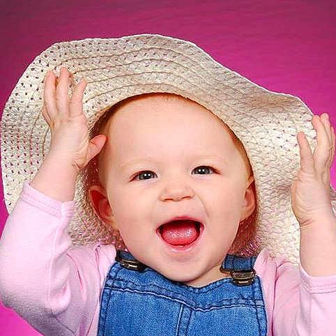 Livvi is registered to the contest to win money with this photo: