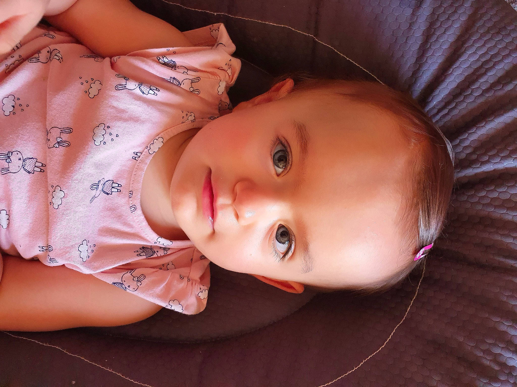 Naëlle participe au concours pour gagner de l'argent avec cette photo : arm, cheek, dress, eyebrow, eyelash, forehead, hand, human, human_body, joint, lip, mammal, mouth, neck, nose, person, plant, shoulder, skin, smile