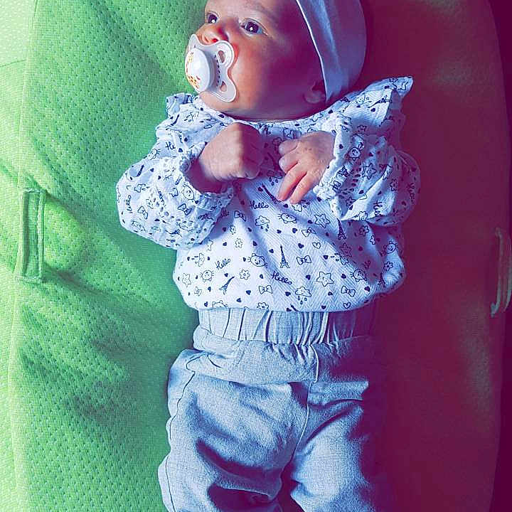 Chelsy a rejoint le concours — aidez-le/la à gagner de superbes lots ! baby, cheek, child, fun, illustration, nose, photography, pink, smile, toddler