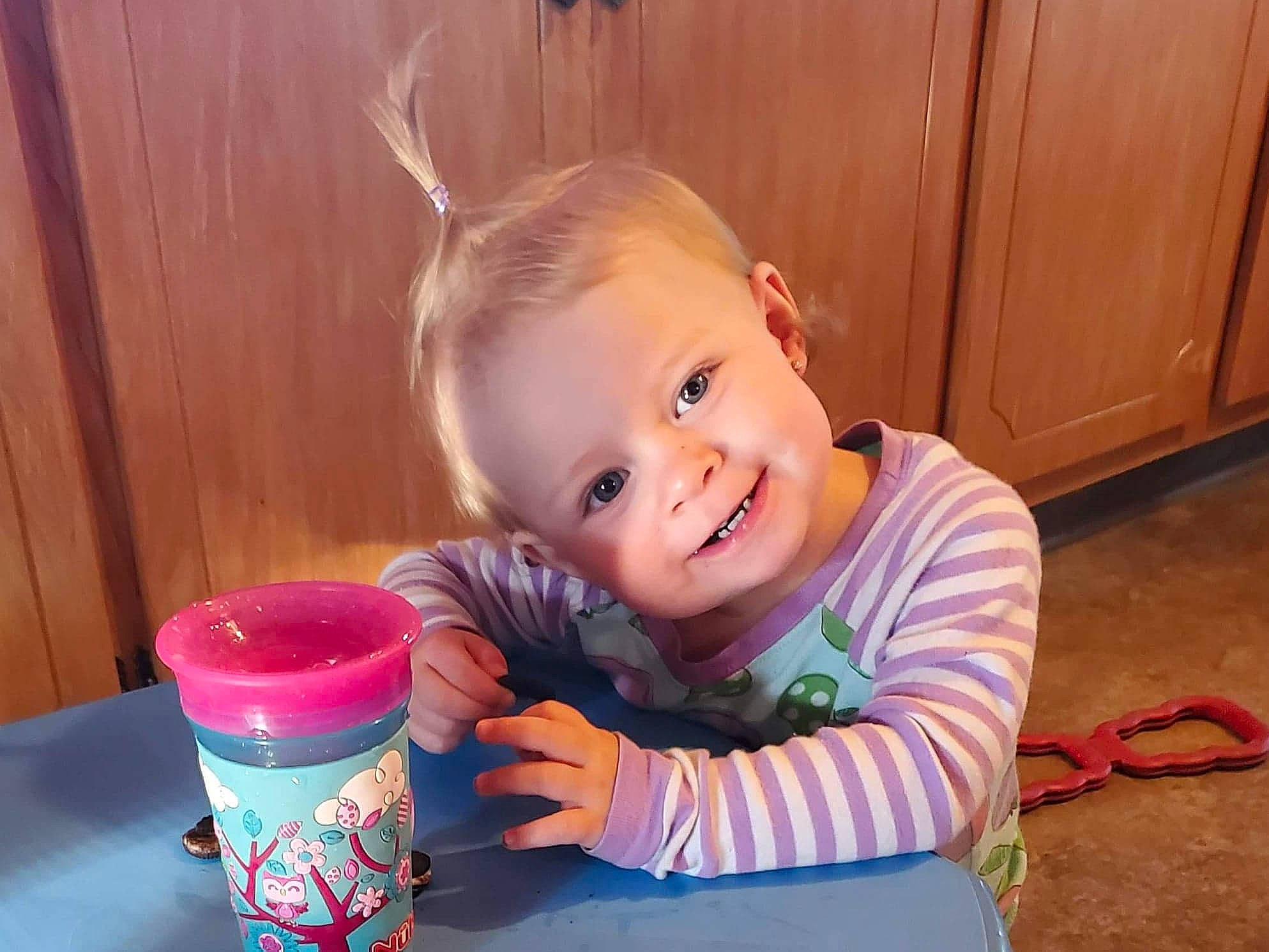 Lyana a rejoint le concours — aidez-le/la à gagner de superbes lots ! baby, child, joy, person, toddler