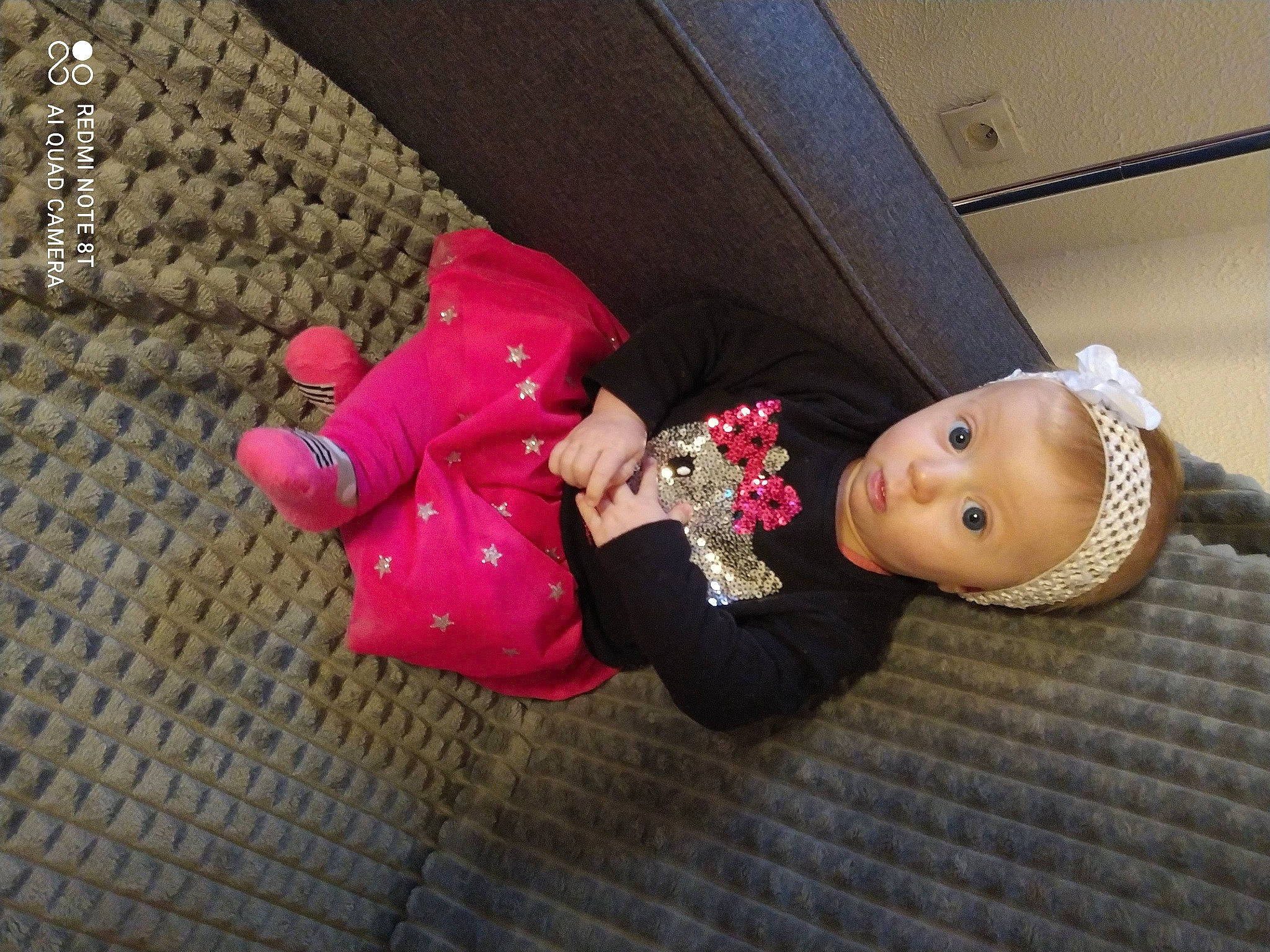 Felicia a rejoint le concours — aidez-le/la à gagner de superbes lots ! baby_toddler_clothing, carmine, child, doll, embellishment, event, fashion_accessory, flooring, happy, human_body, jewellery, joint, magenta, pattern, person, pink, plant, surprise, toy, tree