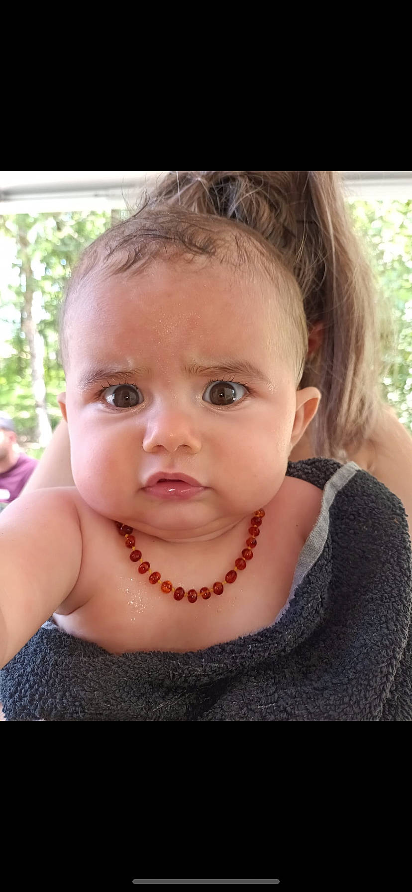 Amalya participe au concours pour gagner de l'argent avec cette photo : baby, baby_toddler_clothing, blond, cheek, chest, child, ear, eyelash, fun, grass, happy, iris, jewellery, lip, neck, nose, person, skin, sleeve, toddler