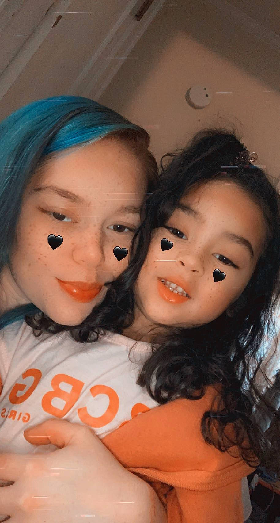 Unique is registered to the contest to win money with this photo: black_hair, cheek, chin, doll, eye, eyebrow, eyelash, flash_photography, gesture, hair, happy, iris, joy, lip, lipstick, long_hair, mouth, nose, person, skin