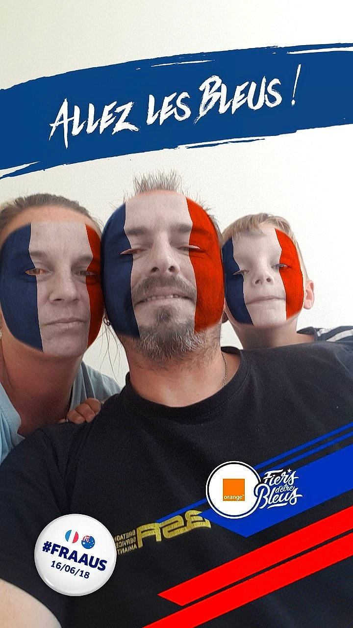 Ewan a rejoint le concours — aidez-le/la à gagner de superbes lots ! person