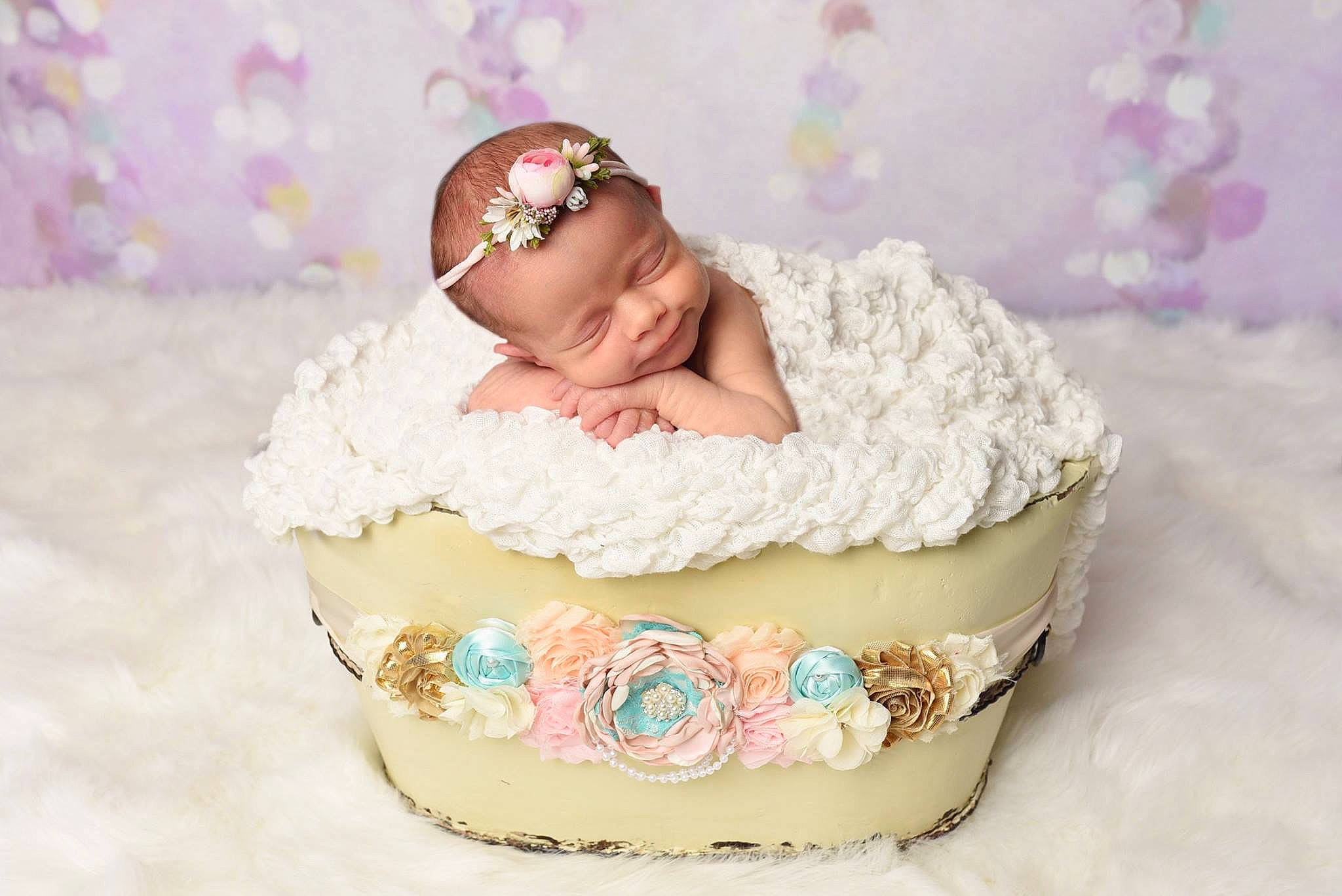 Lillian is registered to the contest to win money with this photo: baby, child, hair_accessory, headgear, joy, person, pink, toddler