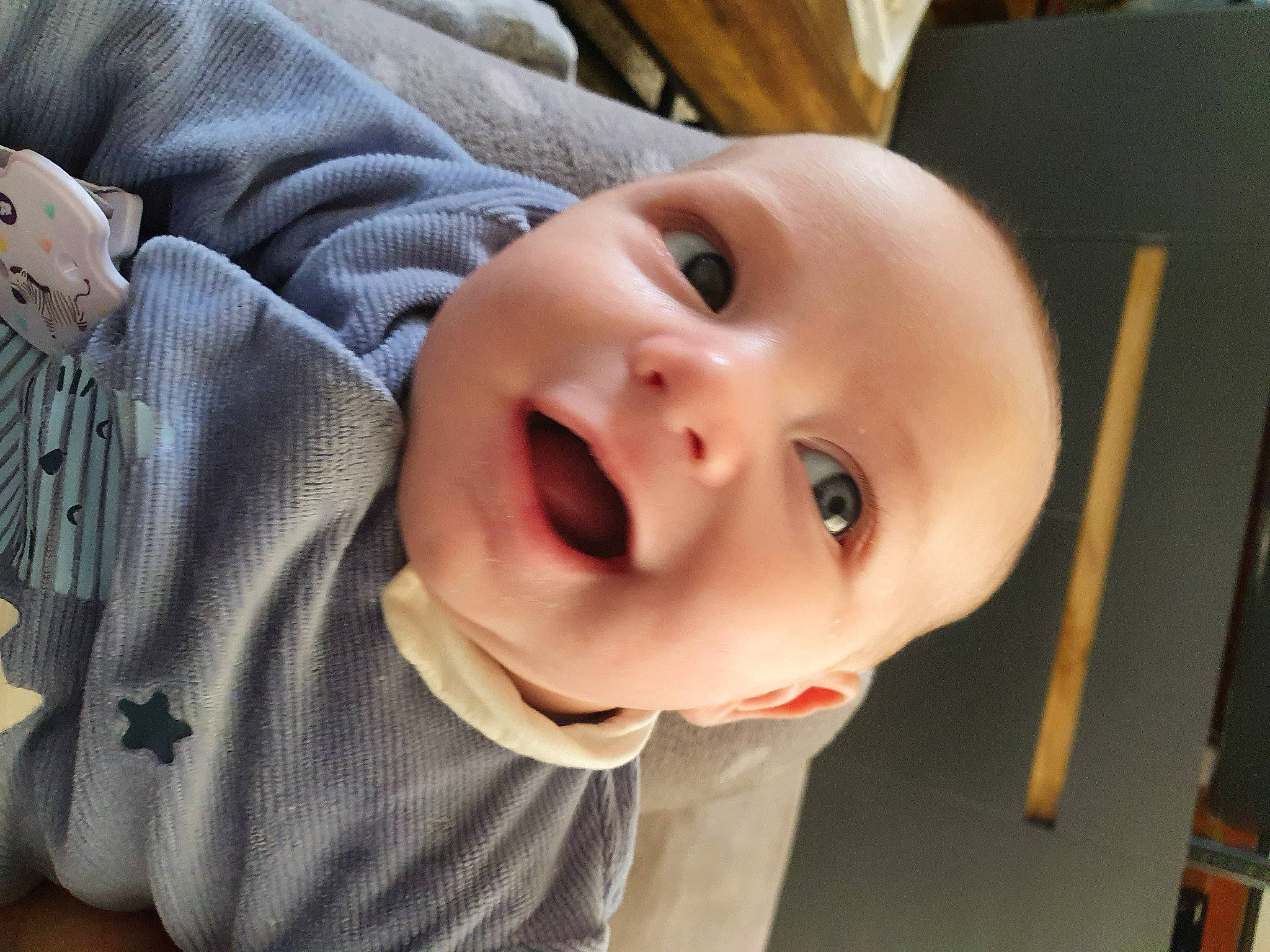 Owen a rejoint le concours — aidez-le/la à gagner de superbes lots ! baby, baby_laughing, baby_products, baby_toddler_clothing, cheek, child, clothing, eyelash, fun, happy, iris, lip, mouth, nose, person, skin, sleeve, smile, toddler, tongue