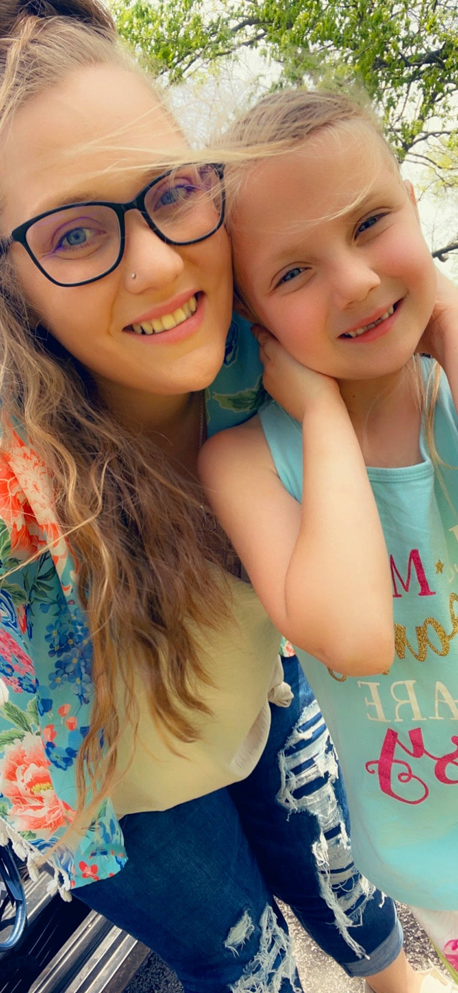 Abigail is registered to the contest to win money with this photo: blue, chin, cool, eye, eyewear, face, facial_expression, fun, gesture, glasses, hairstyle, happy, head, iris, joy, lip, people_in_nature, person, skin, smile