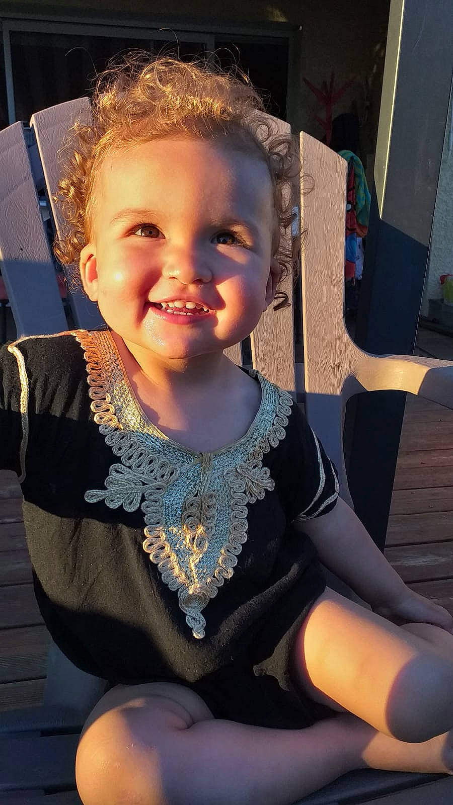 Maïssa a rejoint le concours — aidez-le/la à gagner de superbes lots ! baby, baby_toddler_clothing, cheek, child, cool, electric_blue, fun, happy, head, human_body, iris, jewellery, joy, neck, necklace, person, shoulder, skin, sleeve, smile