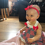 Lily-may is registered to the contest to win money with this photo: