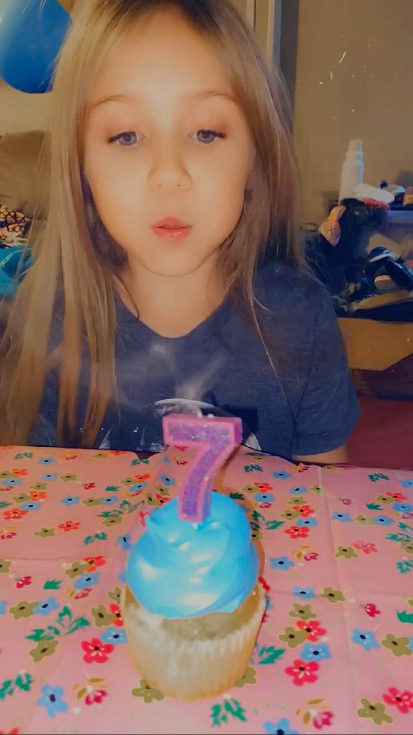 Gracelynn is registered to the contest to win money with this photo: baked_goods, baking, birthday, birthday_cake, blue, buttercream, cake, cake_decorating, cake_decorating_supply, child, cream, dessert, event, food, icing, ingredient, person, sugar_cake, sugar_paste, sweetness