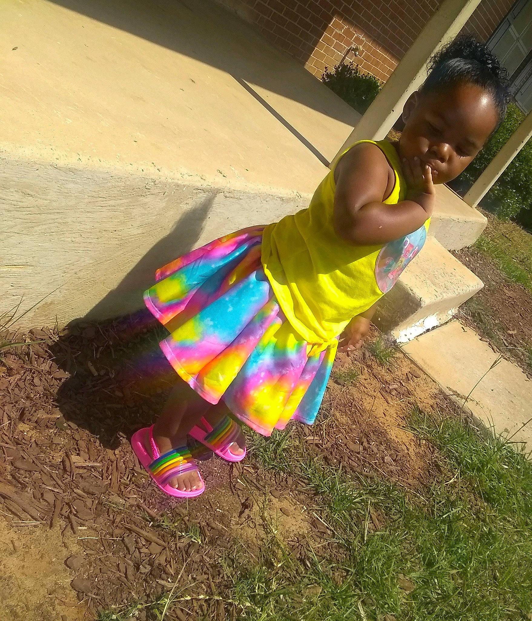 Clarice is registered to the contest to win money with this photo: adaptation, child, fun, person, plant, play, tree, vacation