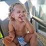 Joy participe au concours pour gagner de l'argent avec cette photo : toddler, child, smiling, happy, outdoor, sunlight, chair, seat, diaper, snack, cracker, hair_tie, curly_hair, barefoot, skin, person, laughing, expression, relaxation, daylight