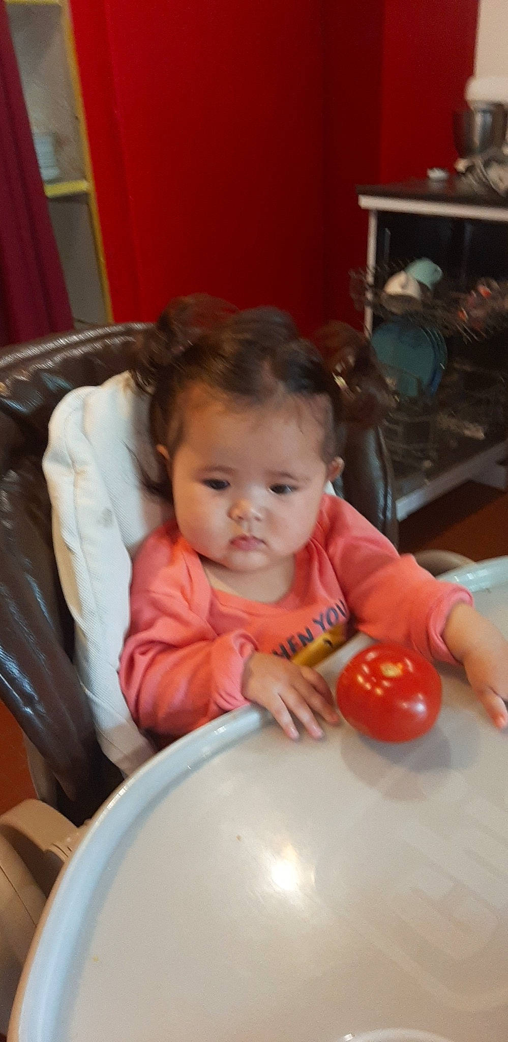 Tahina participe au concours pour gagner de l'argent avec cette photo : baby, baby_playing_with_toys, baby_products, baby_toddler_clothing, chair, cheek, child, comfort, facial_expression, finger, fun, mouth, person, plastic, play, room, shelf, sitting, skin, toddler