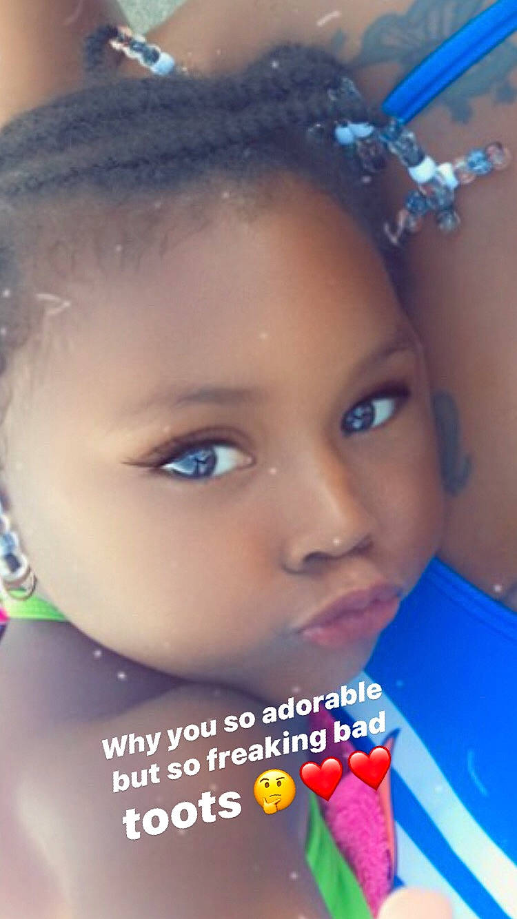 Kelani is registered to the contest to win money with this photo: beauty, black_hair, cheek, child, close_up, eye, eyebrow, face, forehead, hair, hairstyle, head, headwear, human, lip, nose, person, photography, selfie, skin