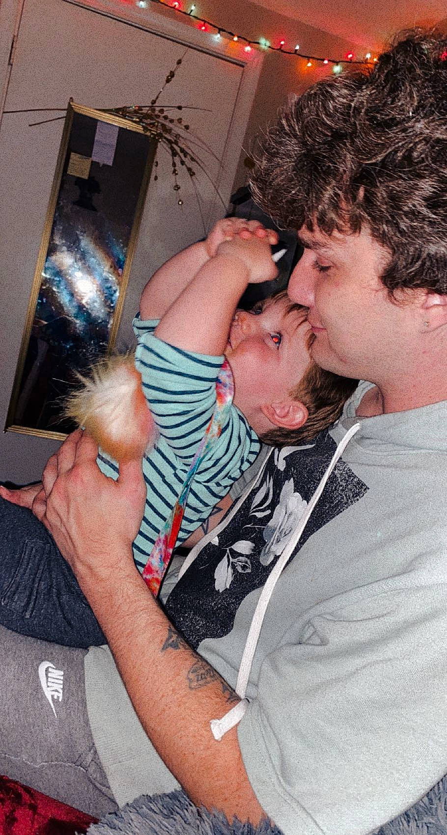 Kain joined the competition — help win amazing prizes! arm, cool, drinking, ear, event, eye, eyelash, finger, fun, gesture, hair, hand, happy, jaw, mammal, mouth, nail, neck, person, t_shirt