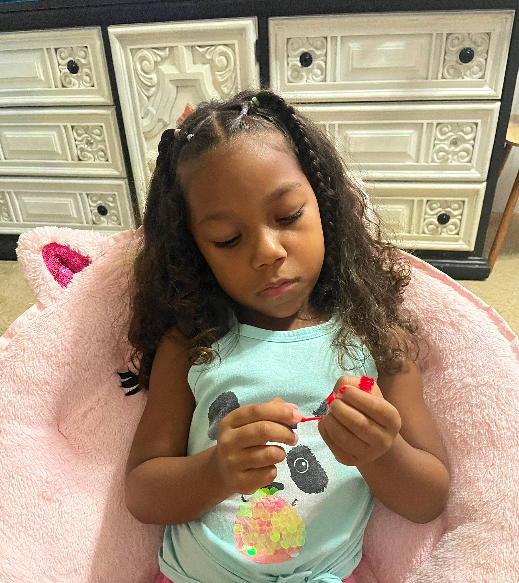 Londyn is registered to the contest to win money with this photo: arm, cabinetry, child, drawer, eyelash, facial_expression, finger, gesture, hand, happy, joint, long_hair, mammal, nail, neck, organ, person, shoulder, skin, thumb