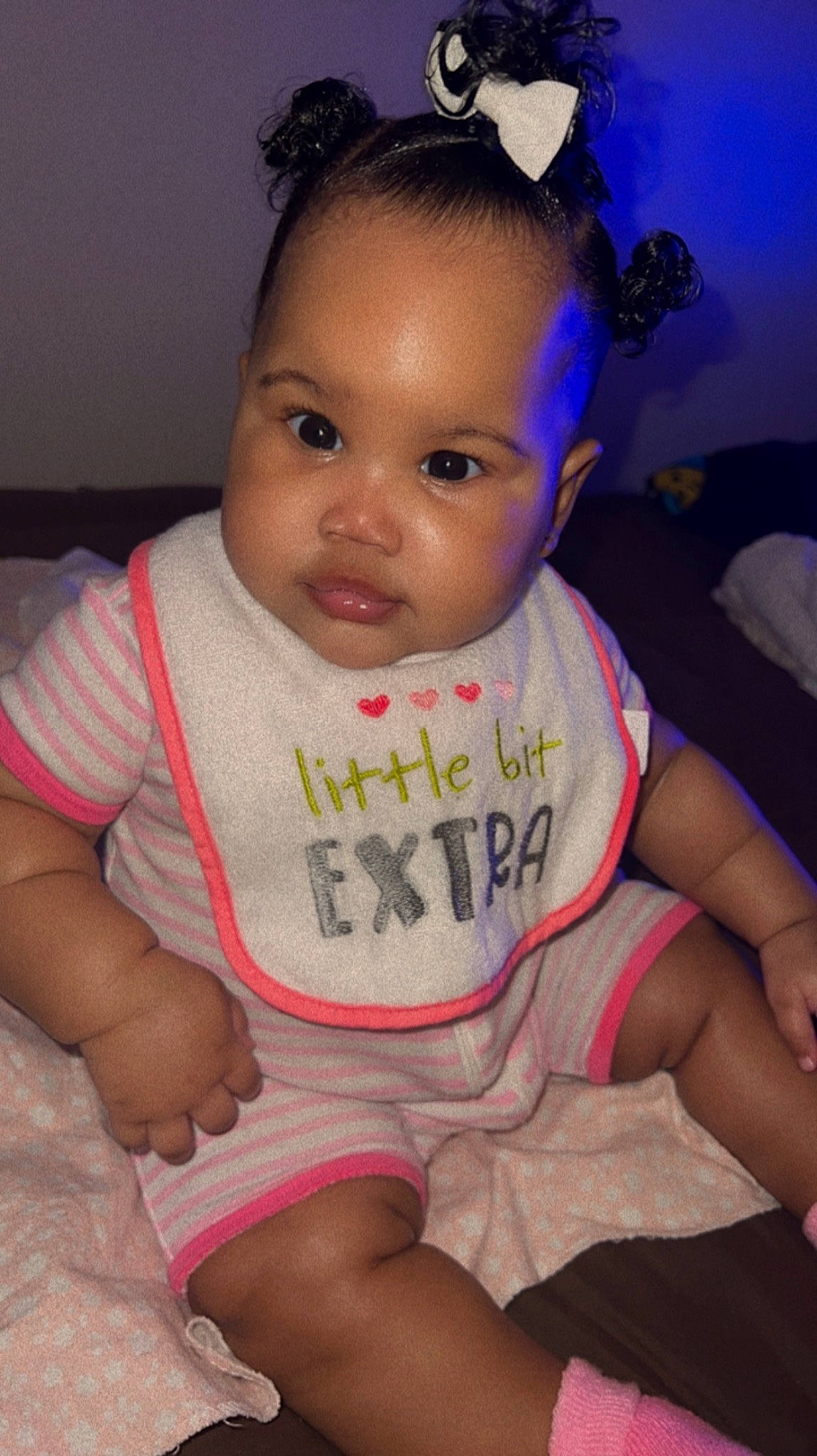 Blessyn is registered to the contest to win money with this photo: arm, cheek, chin, ear, eye, eyebrow, eyelash, face, facial_expression, forehead, hair, hairstyle, head, lip, mouth, nose, organ, person, product, skin