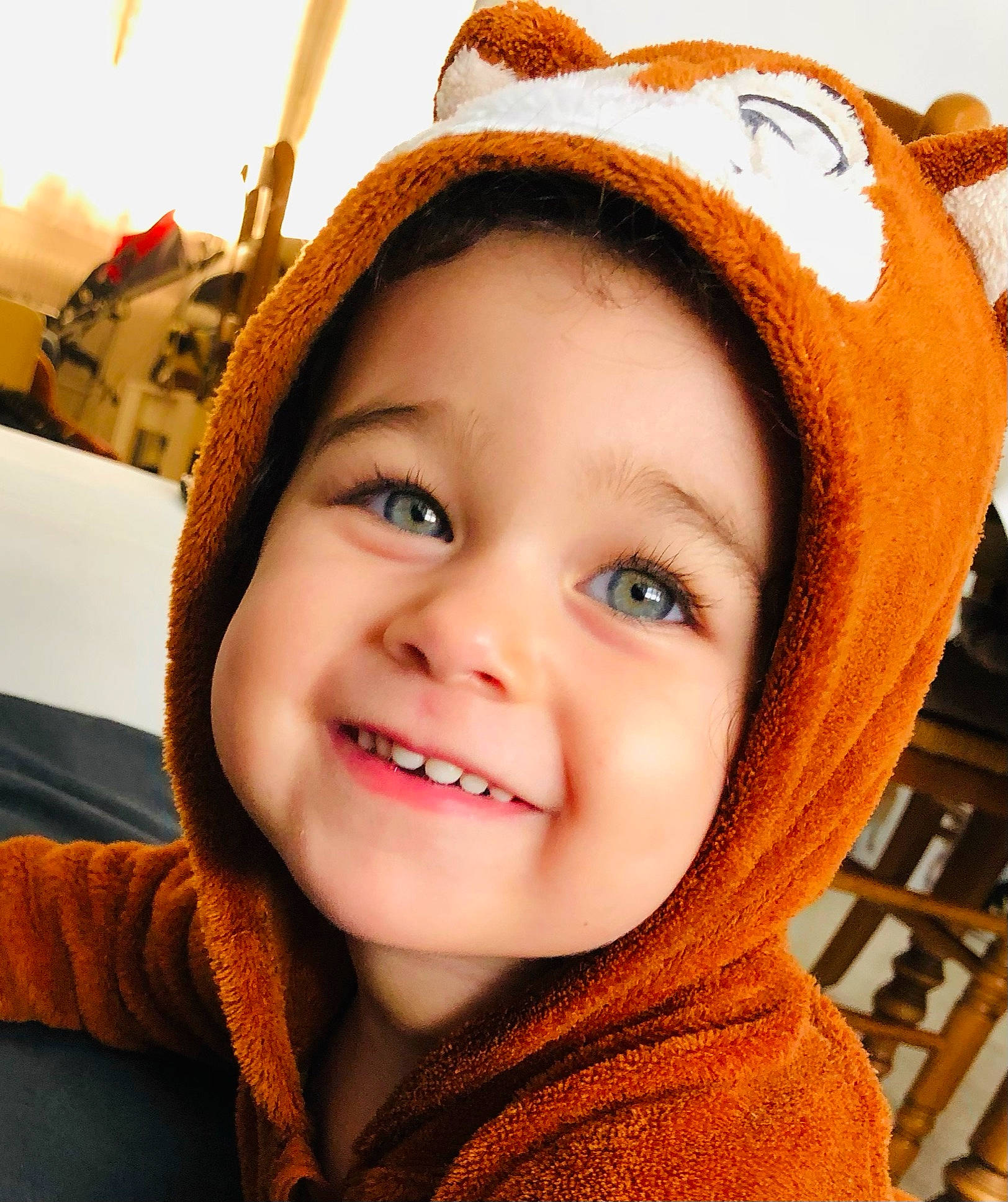 Giulya participe au concours pour gagner de l'argent avec cette photo : cap, cheek, chin, clothing, eye, eyebrow, face, facial_expression, hat, head, headwear, human_body, jaw, joy, lip, mouth, nose, organ, outerwear, person