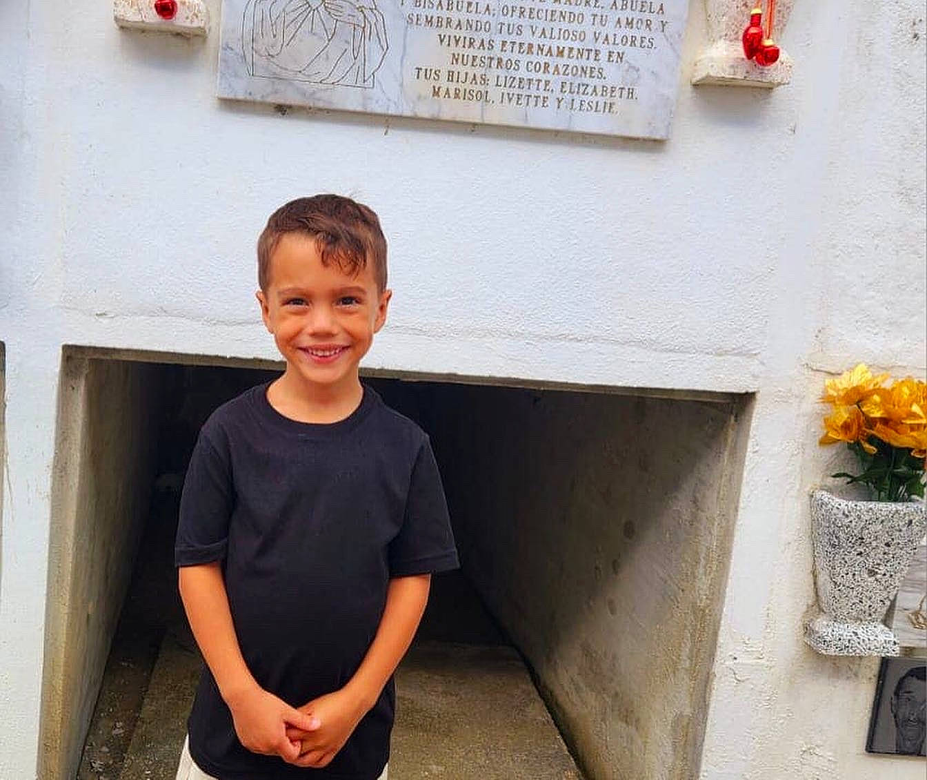 Eduardo joined the competition — help win amazing prizes! child, concrete, eyewear, flower, flowerpot, happy, houseplant, human_body, joy, person, plant, sitting, sleeve, smile, snapshot, standing, t_shirt, toddler, travel, vacation