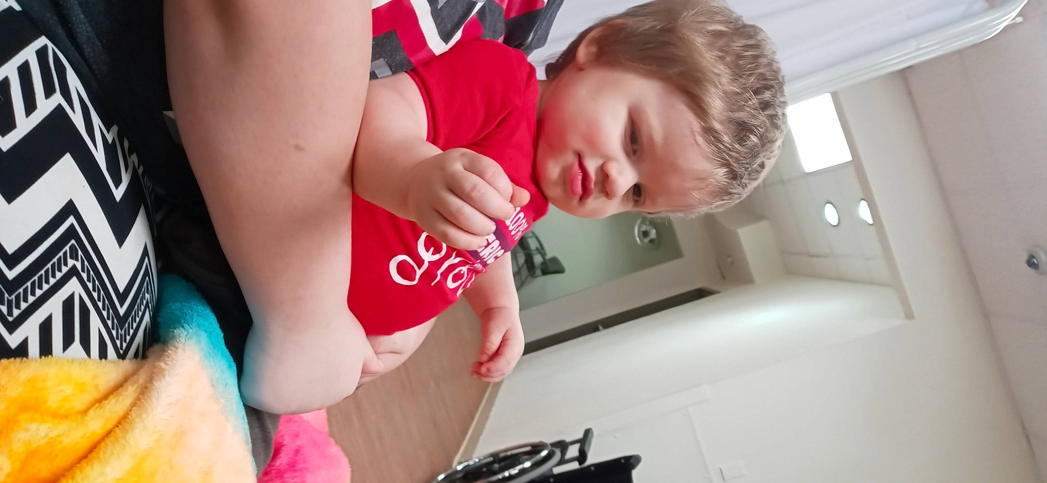 Alex is registered to the contest to win money with this photo: chest, elbow, finger, fun, gesture, hand, happy, human_leg, joint, knee, leisure, mouth, nail, person, shoulder, skin, thigh, thumb, toddler, trunk