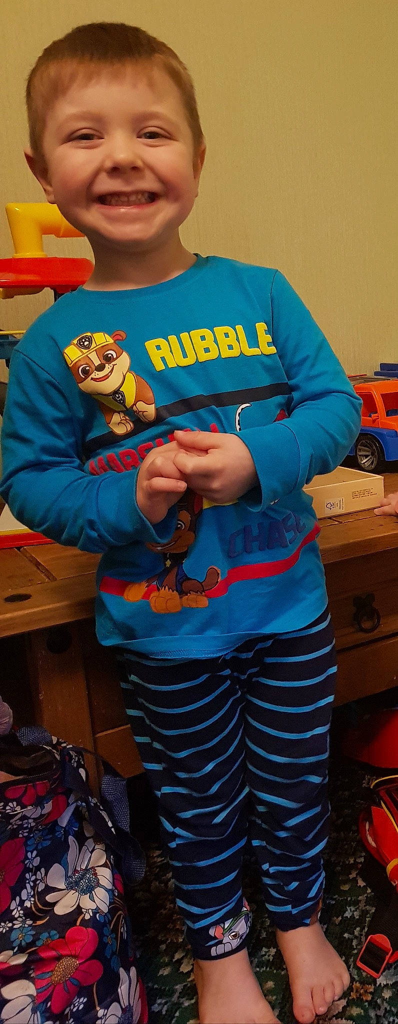 Benjamin is registered to the contest to win money with this photo: child, costume, fictional_character, glasses, joy, person, toy