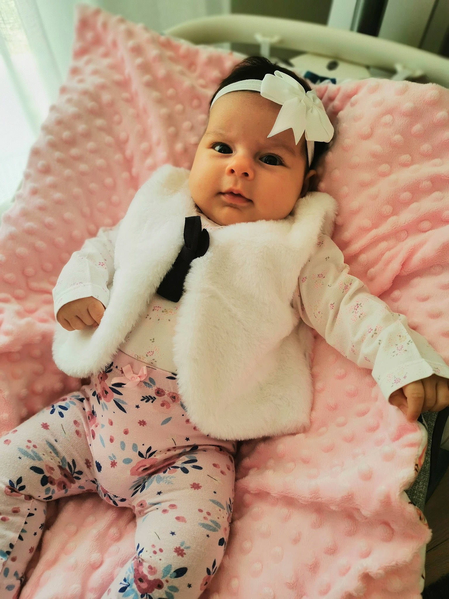 Davina participe au concours pour gagner de l'argent avec cette photo : baby, baby_sleeping, baby_toddler_clothing, cheek, child, comfort, eye, face, happy, headgear, headwear, human_body, linens, lip, person, pink, skin, sleeve, textile, thigh